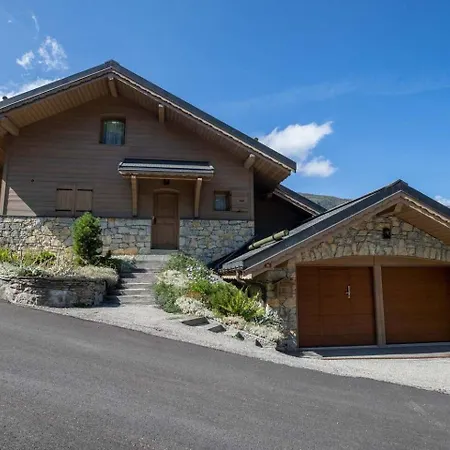 Hébergement de vacances Gd Chalet, Proche Centre, Jacuzzi, Sauna, Navette *
